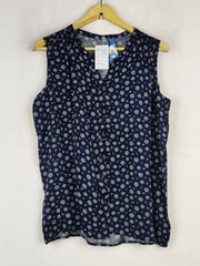 Buy online pre-used pre-loved 100% authentic & Original branded Target Collection (BDT-975) available in Pakistan. Top international brands avilable.