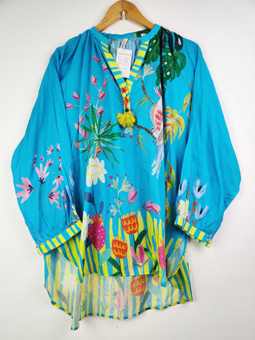 Buy online pre-used pre-loved 100% authentic & Original branded Ethnic (BK-1283) available in Pakistan. Top international brands avilable.
