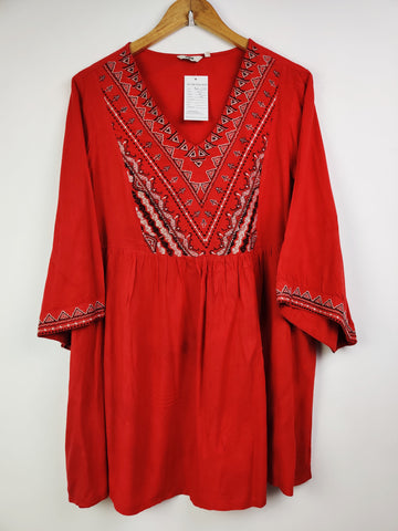 Buy online pre-used pre-loved 100% authentic & Original branded Max (BK-1285) available in Pakistan. Top international brands avilable.