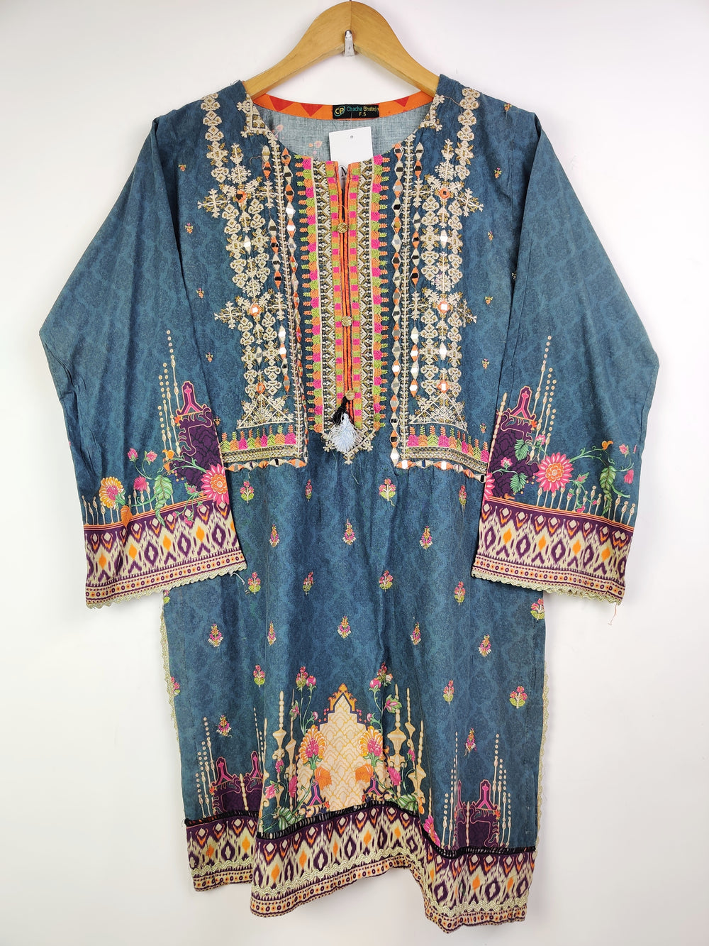 Buy online pre-used pre-loved 100% authentic & Original branded Chacha Bhatija (BK-1325) available in Pakistan. Top international brands avilable.
