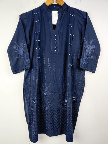 Buy online pre-used pre-loved 100% authentic & Original branded Unknown Brand (BK-1435) available in Pakistan. Top international brands avilable.