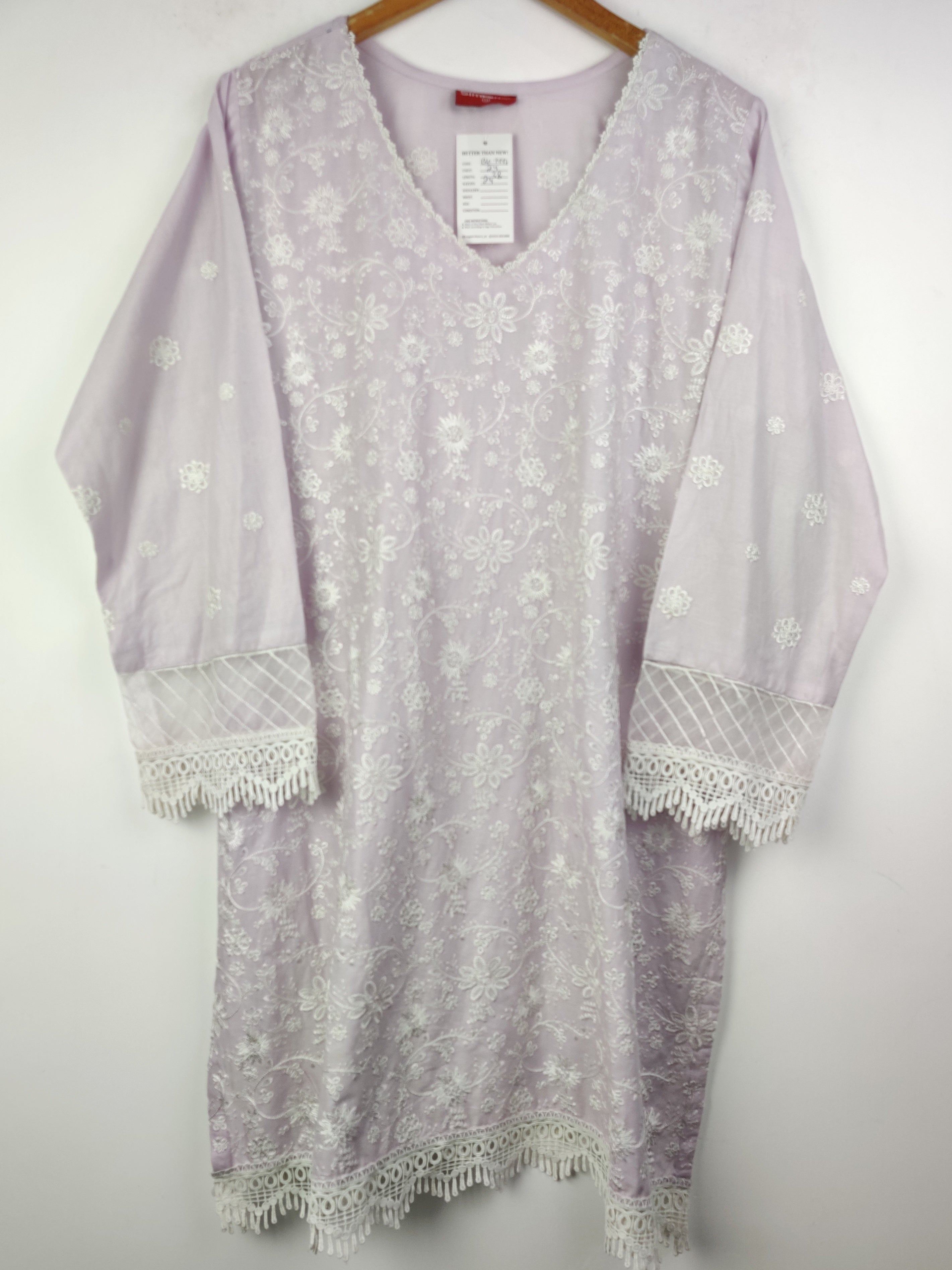 Buy online pre-used pre-loved 100% authentic & Original branded Simrans (BK-1442) available in Pakistan. Top international brands avilable.