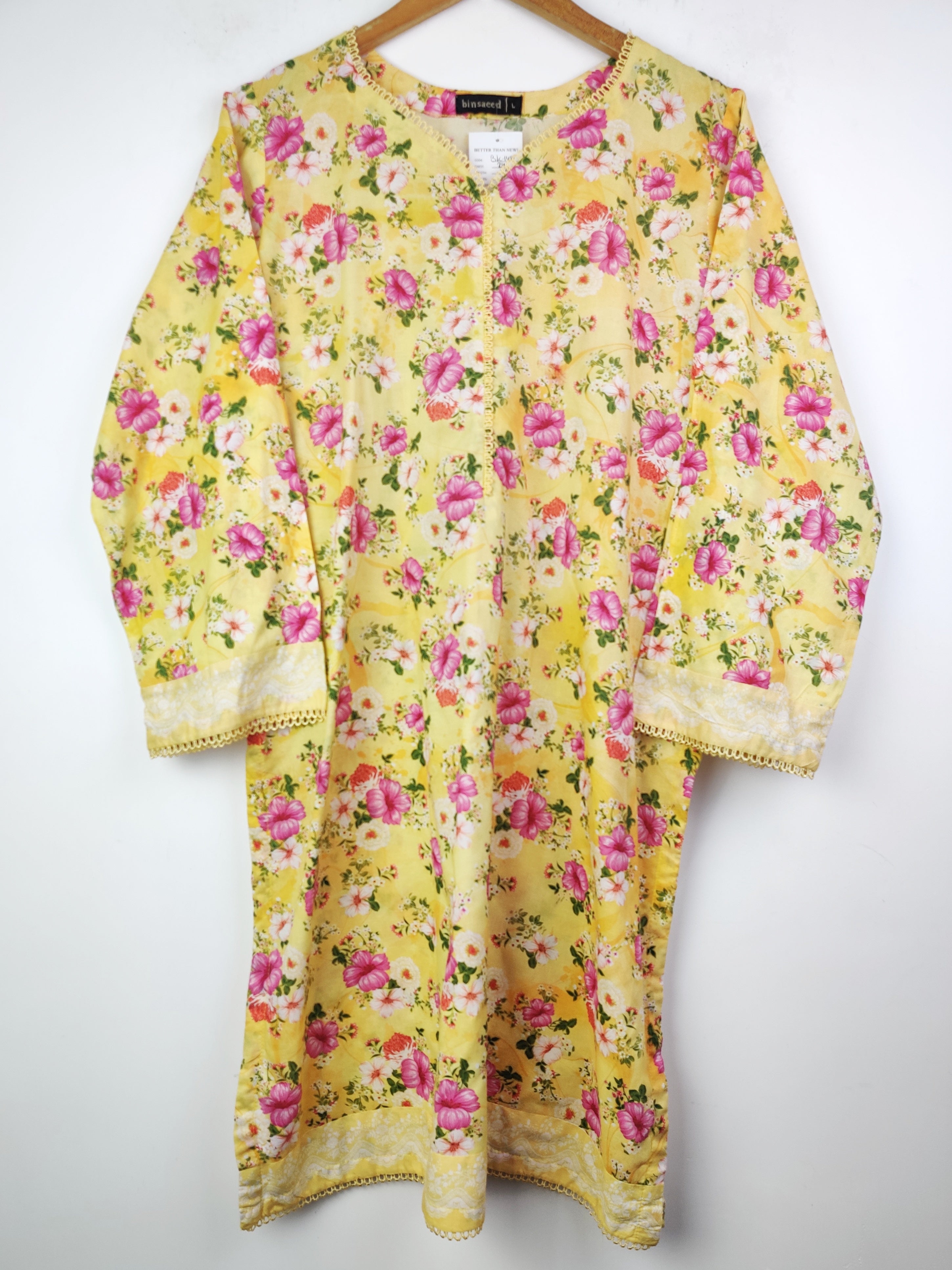 Buy online pre-used pre-loved 100% authentic & Original branded Bin Saeed (BK-1489) available in Pakistan. Top international brands avilable.