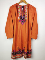 Buy online pre-used pre-loved 100% authentic & Original branded Sana Safinaz (BK-1526) available in Pakistan. Top international brands avilable.