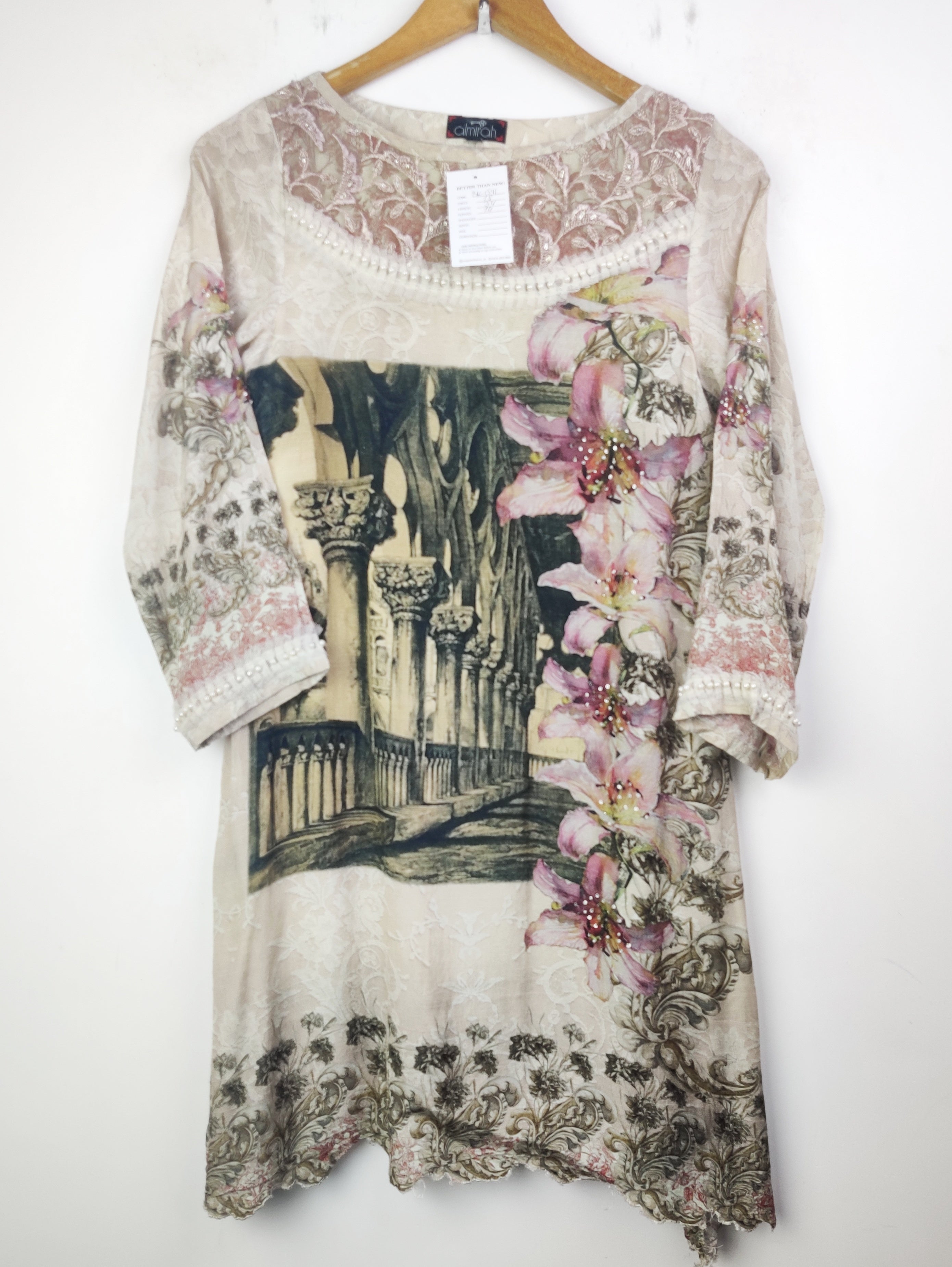 Buy online pre-used pre-loved 100% authentic & Original branded Almirah (BK-1541) available in Pakistan. Top international brands avilable.