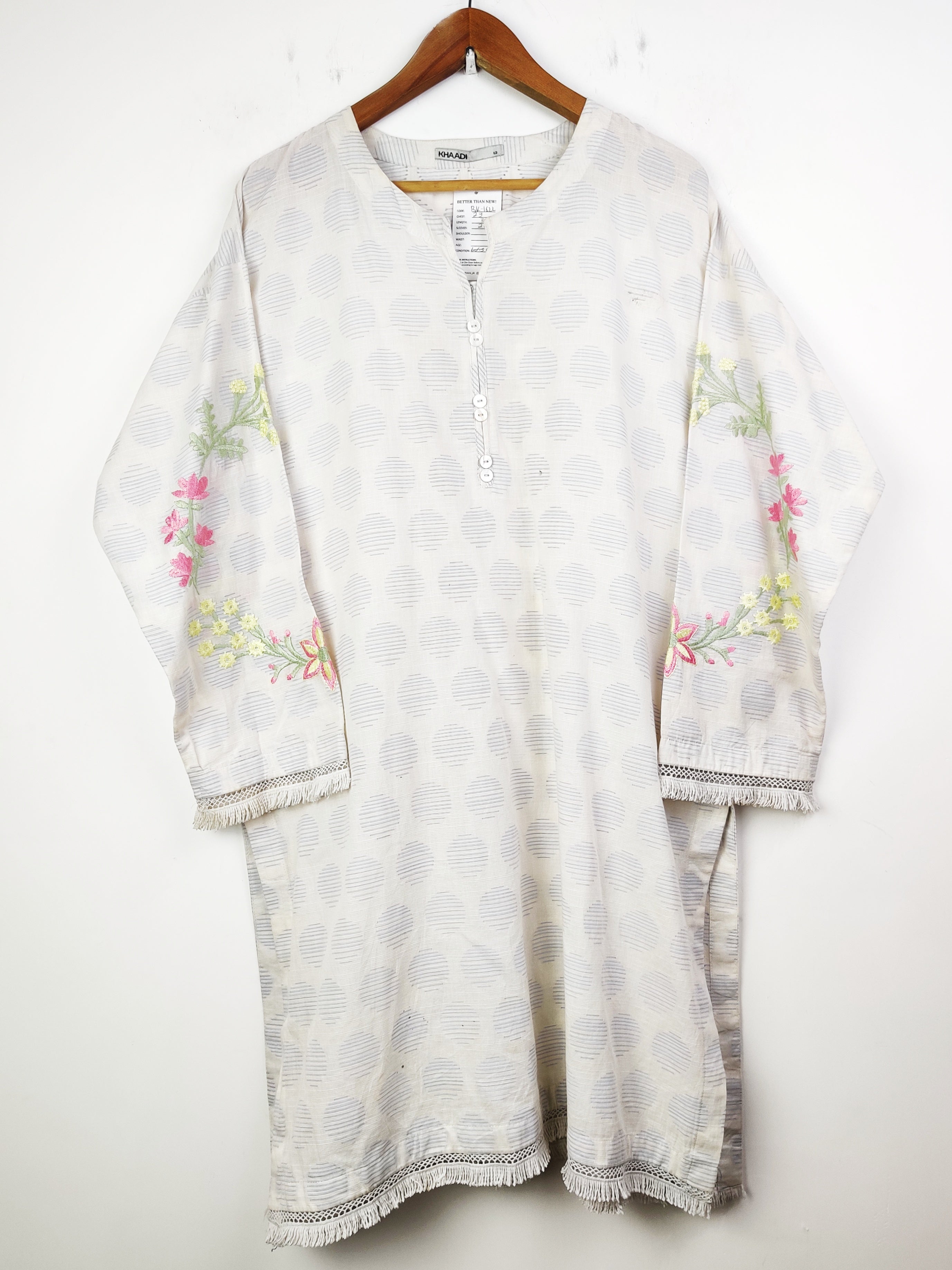 Buy online pre-used pre-loved 100% authentic & Original branded Khaadi (BK-1622) available in Pakistan. Top international brands avilable.