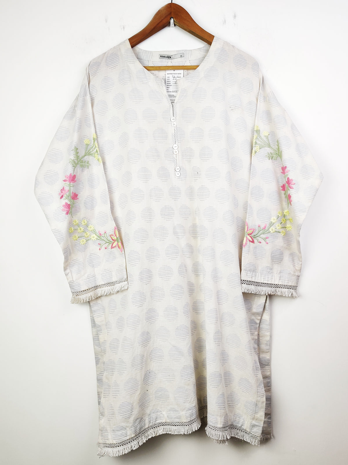 Buy online pre-used pre-loved 100% authentic & Original branded Khaadi (BK-1622) available in Pakistan. Top international brands avilable.