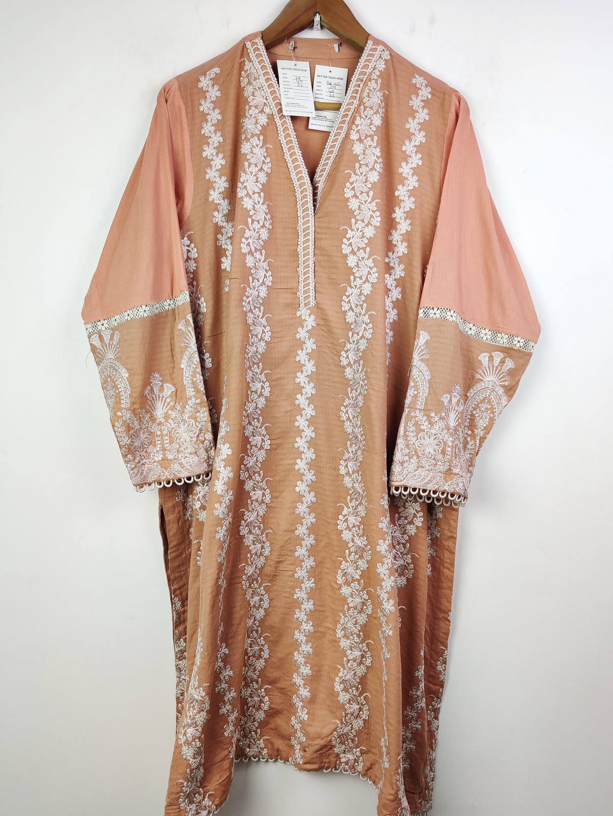 Buy online pre-used pre-loved 100% authentic & Original branded Unknown Brand (BK-1631) available in Pakistan. Top international brands avilable.
