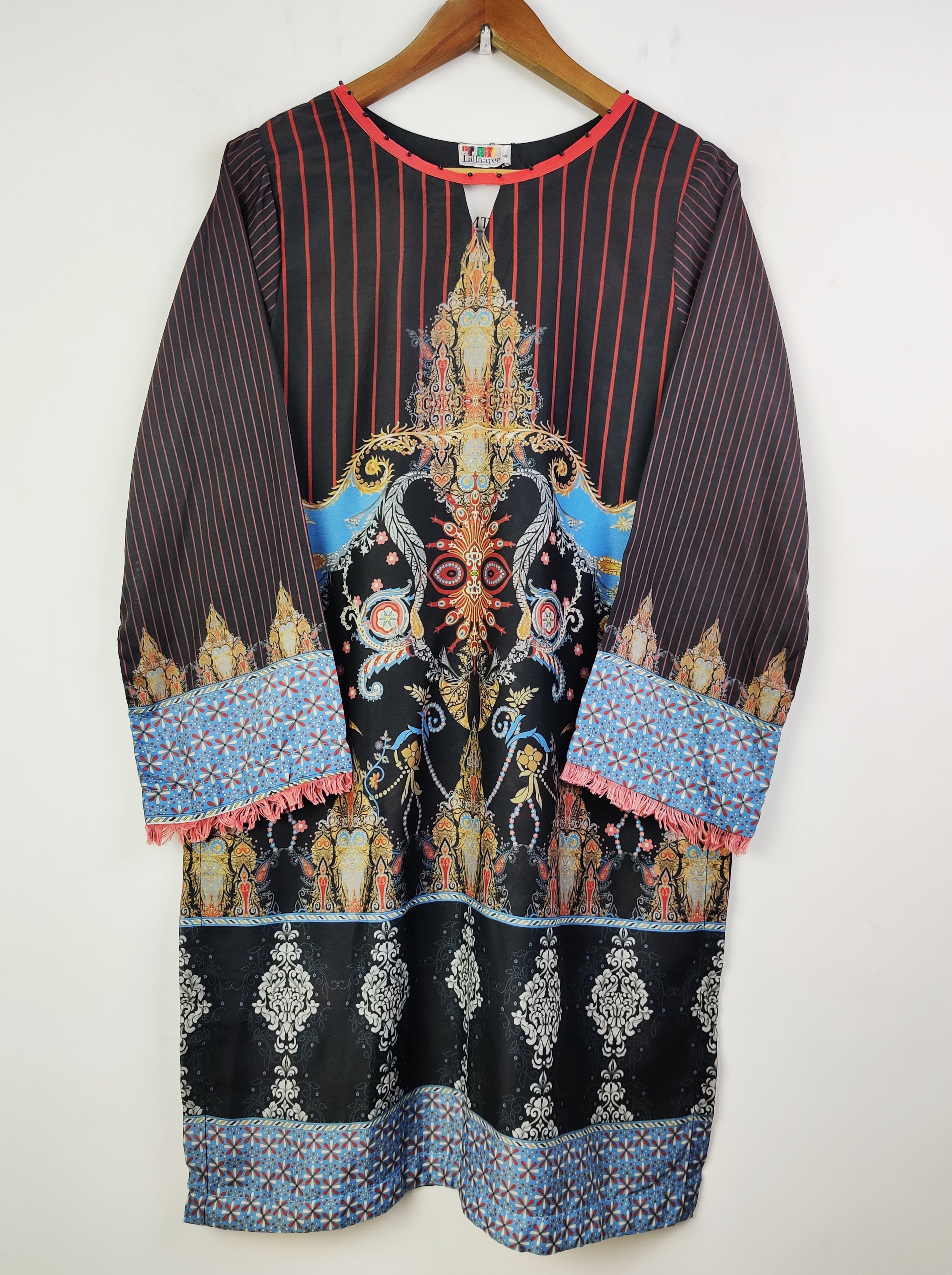 Buy online pre-used pre-loved 100% authentic & Original branded Lallaaree (BK-1644) available in Pakistan. Top international brands avilable.
