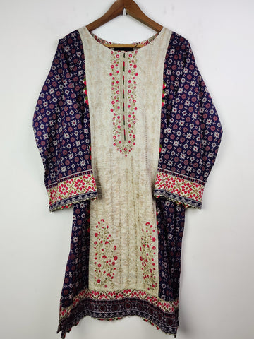Buy online pre-used pre-loved 100% authentic & Original branded Riwayat (BK-1657) available in Pakistan. Top international brands avilable.