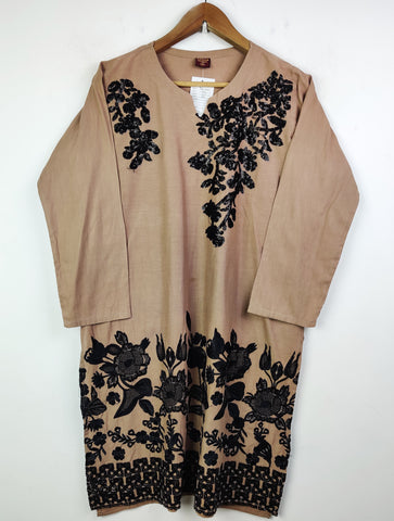Buy online pre-used pre-loved 100% authentic & Original branded Adnan Fashion (BK-1684) available in Pakistan. Top international brands avilable.