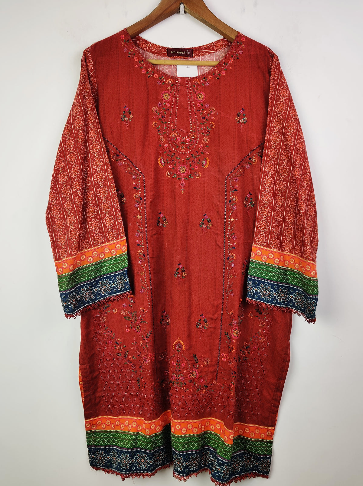 Buy online pre-used pre-loved 100% authentic & Original branded Bin Saeed (BK-1721) available in Pakistan. Top international brands avilable.