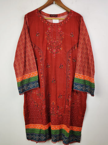 Buy online pre-used pre-loved 100% authentic & Original branded Bin Saeed (BK-1721) available in Pakistan. Top international brands avilable.