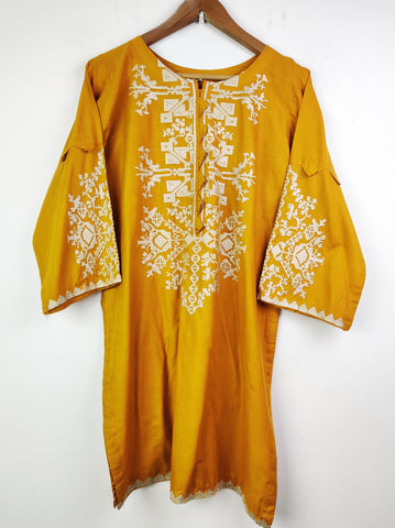 Buy online pre-used pre-loved 100% authentic & Original branded Unknown Brand (BK-1762) available in Pakistan. Top international brands avilable.
