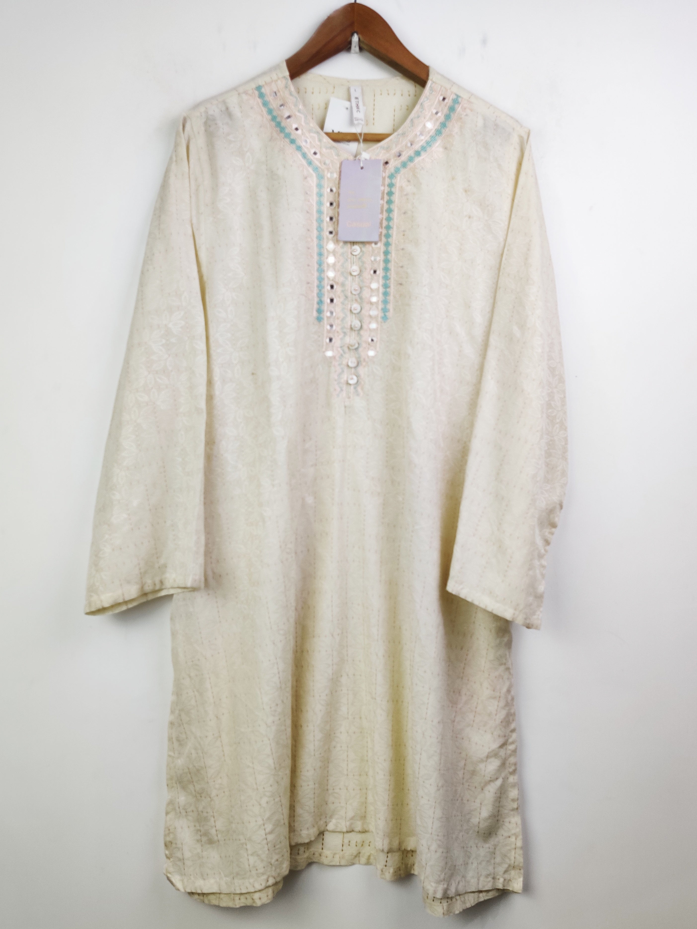 Buy online pre-used pre-loved 100% authentic & Original branded Ethnic (BK-1813) available in Pakistan. Top international brands avilable.