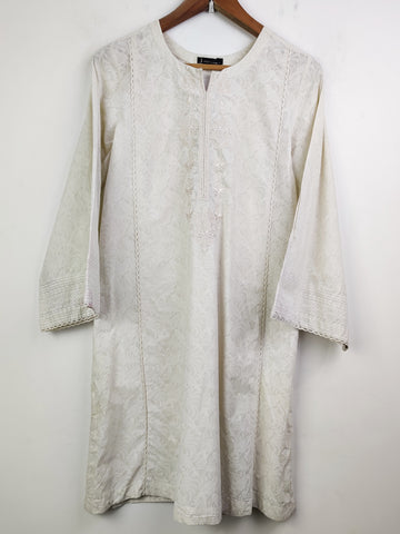 Buy online pre-used pre-loved 100% authentic & Original branded J. (BK-1855) available in Pakistan. Top international brands avilable.