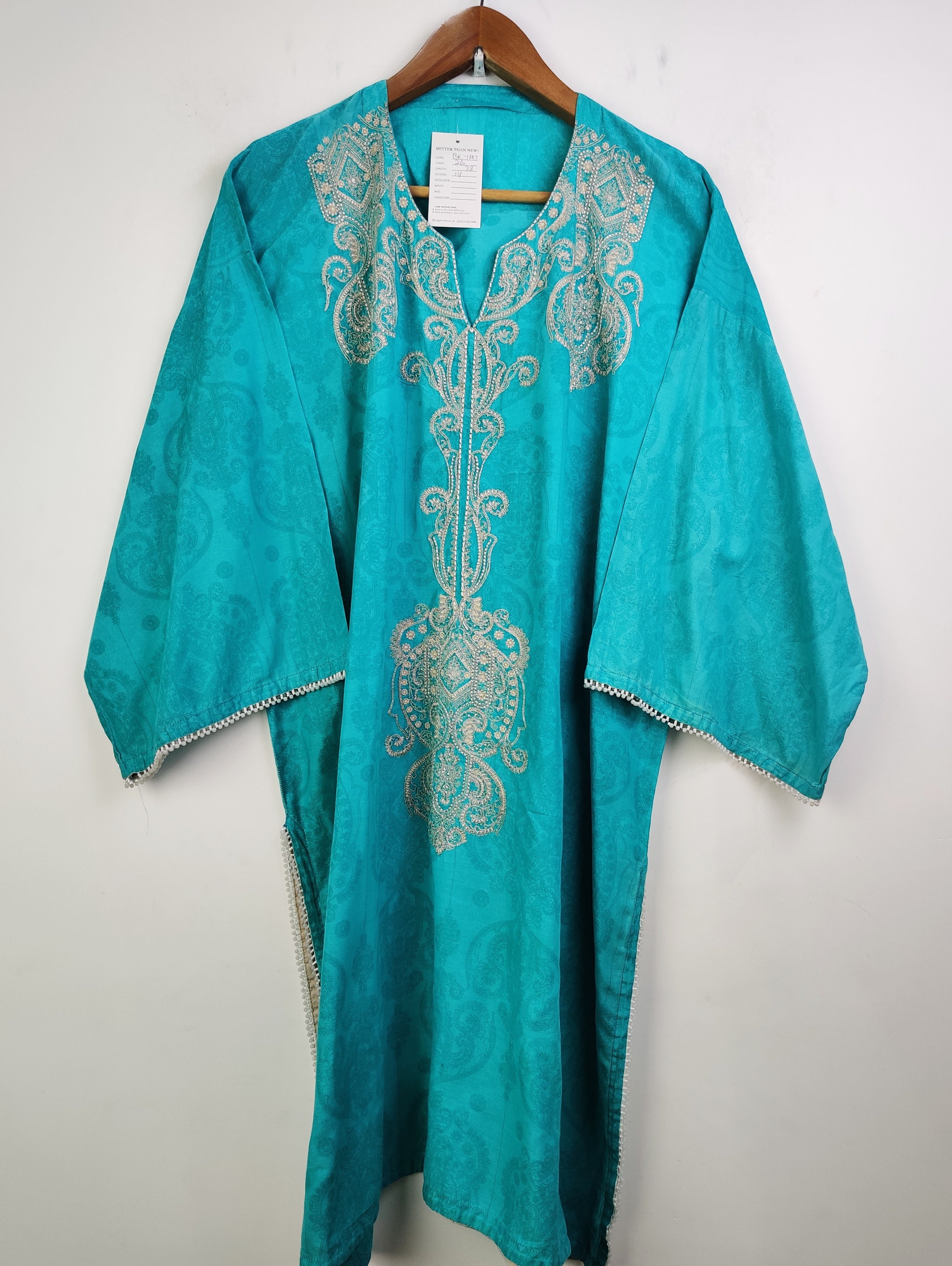 Buy online pre-used pre-loved 100% authentic & Original branded Unknown Brand (BK-1887) available in Pakistan. Top international brands avilable.