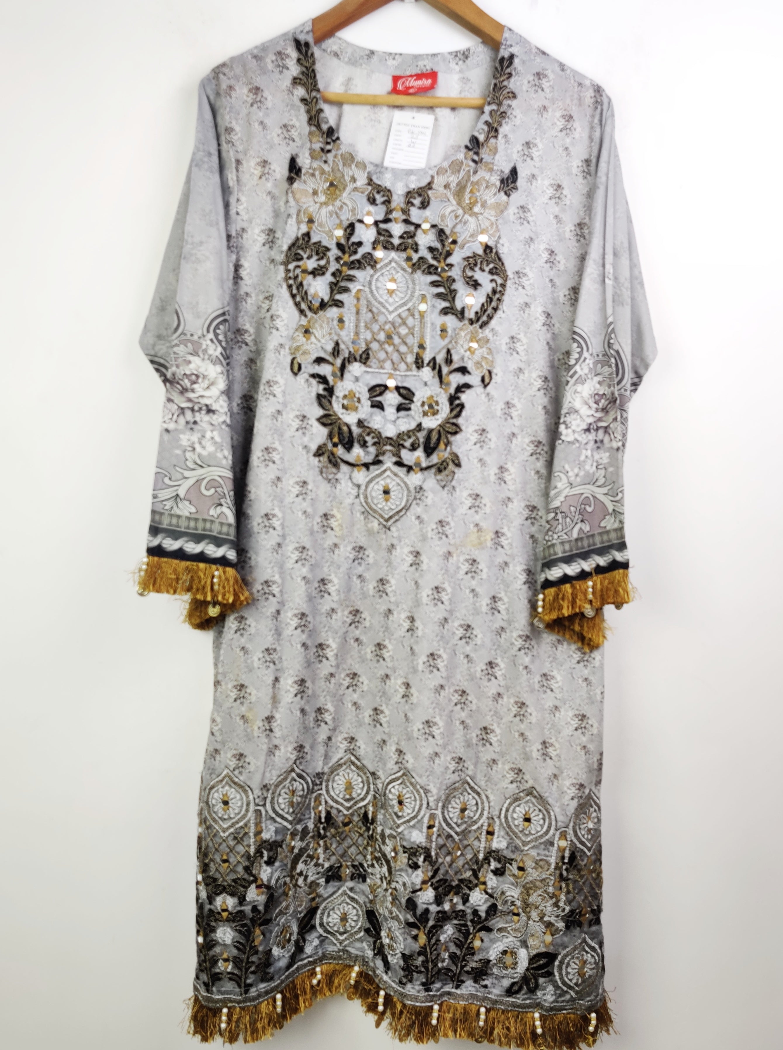 Buy online pre-used pre-loved 100% authentic & Original branded Munira (BK-1906) available in Pakistan. Top international brands avilable.