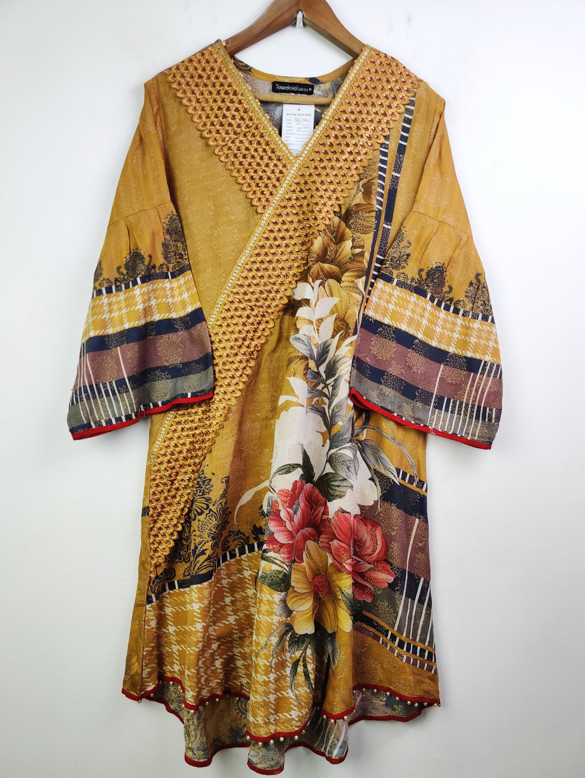 Buy online pre-used pre-loved 100% authentic & Original branded Tawakkal (BK-1918) available in Pakistan. Top international brands avilable.