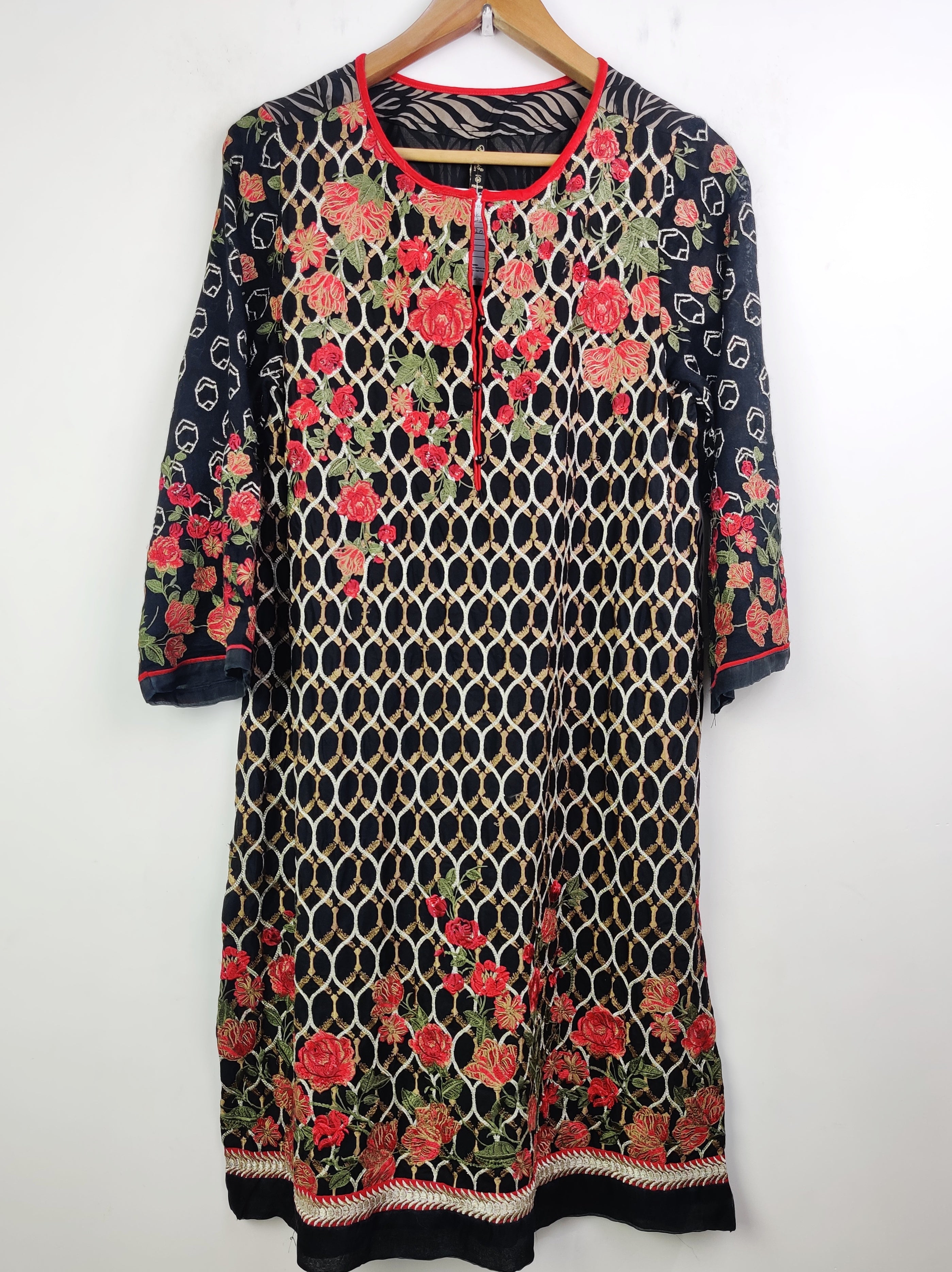 Buy online pre-used pre-loved 100% authentic & Original branded Ethnic (BK-1928) available in Pakistan. Top international brands avilable.