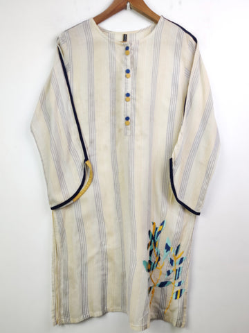 Buy online pre-used pre-loved 100% authentic & Original branded Beechtree (BK-1931) available in Pakistan. Top international brands avilable.