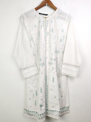 Buy online pre-used pre-loved 100% authentic & Original branded Beechtree (BK-1959) available in Pakistan. Top international brands avilable.