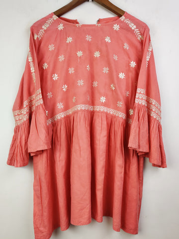 Buy online pre-used pre-loved 100% authentic & Original branded Khaadi (BK-1962) available in Pakistan. Top international brands avilable.