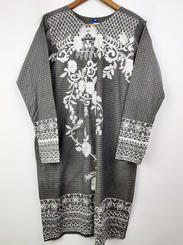 Buy online pre-used pre-loved 100% authentic & Original branded She Edge (BK-1992) available in Pakistan. Top international brands avilable.