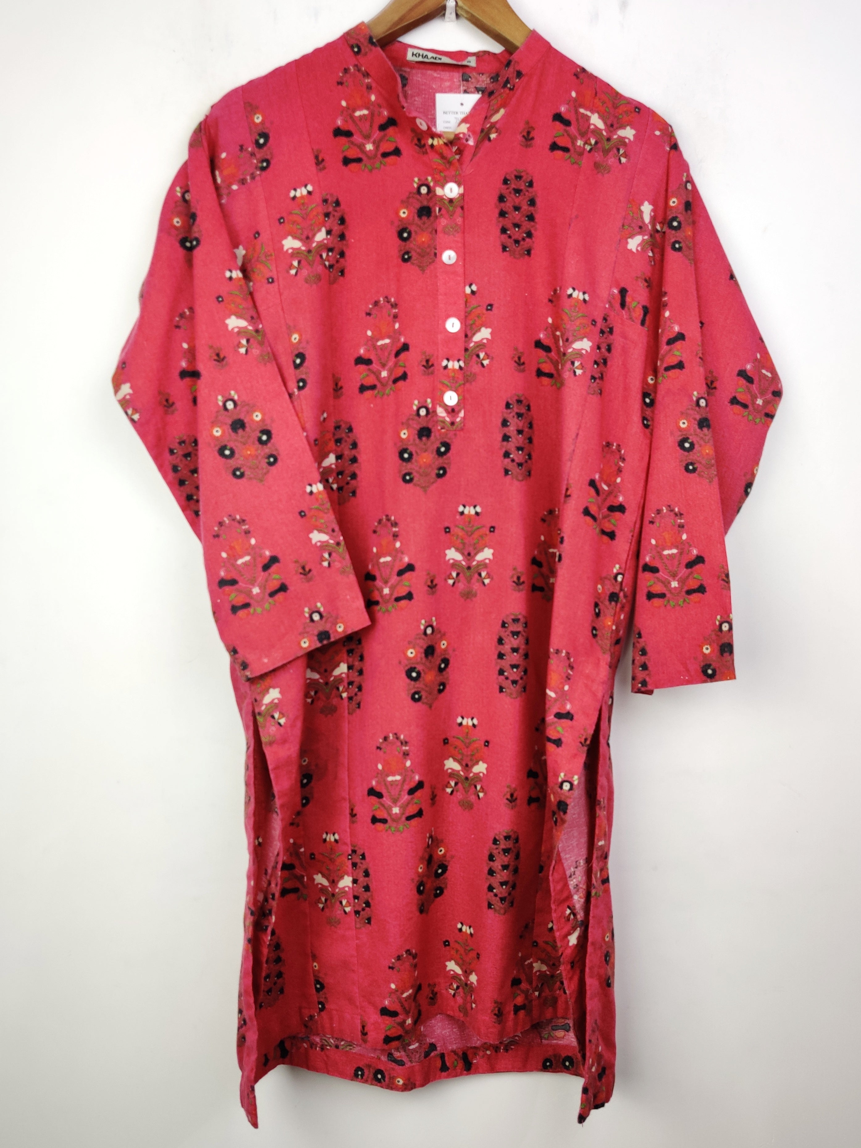 Buy online pre-used pre-loved 100% authentic & Original branded Khaadi (BK-2000) available in Pakistan. Top international brands avilable.