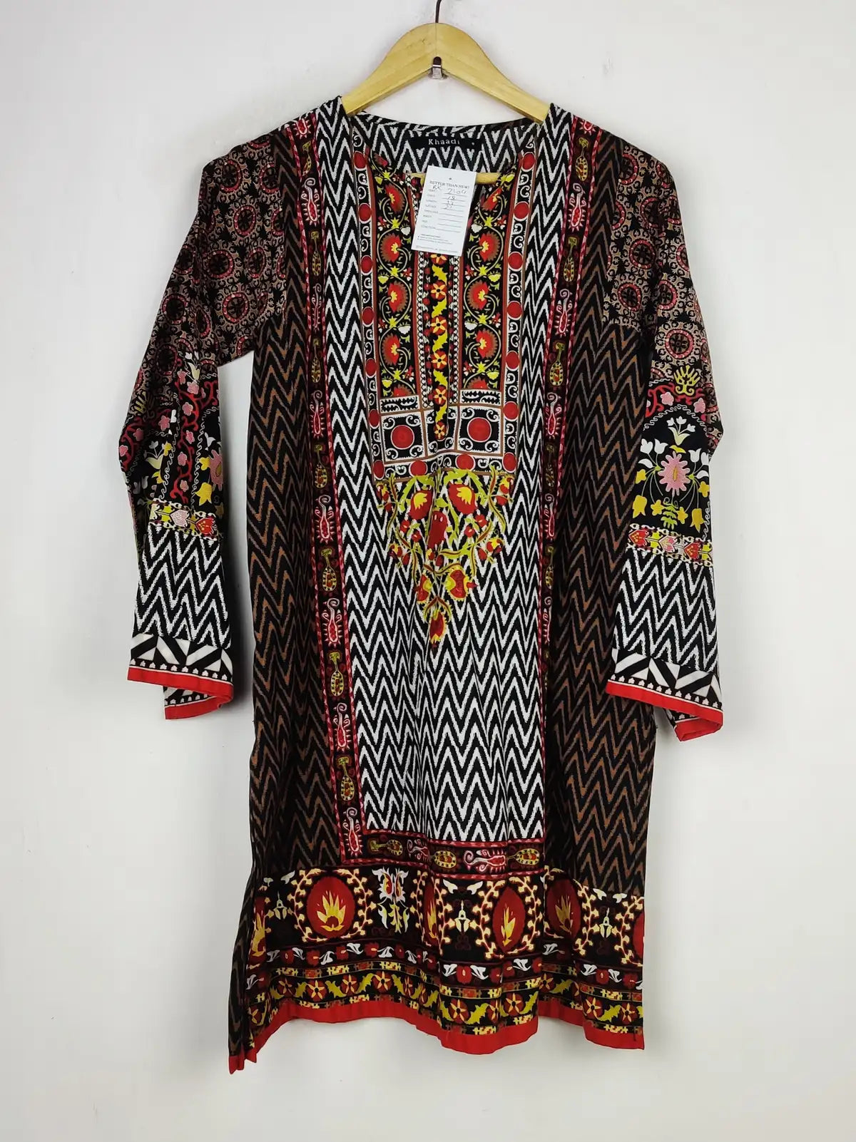 Buy online pre-used pre-loved 100% authentic & Original branded Khaadi (BK-2109) available in Pakistan. Top international brands avilable.