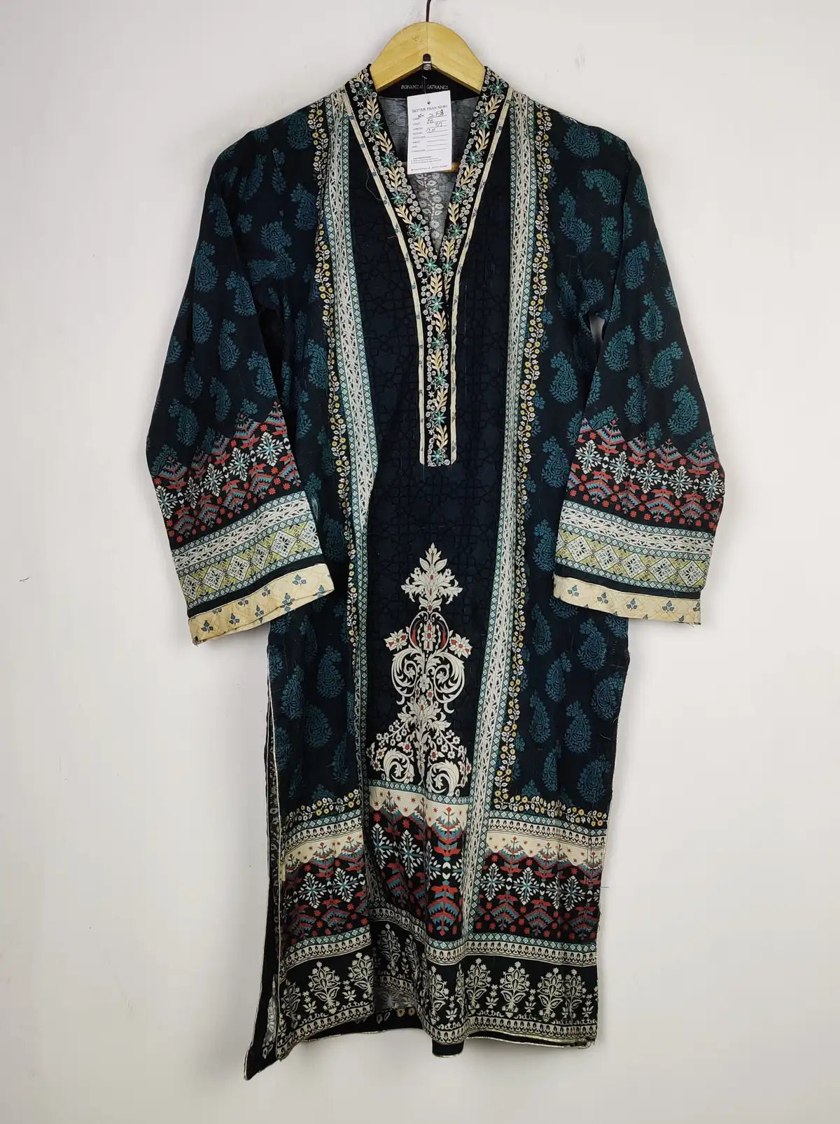 Buy online pre-used pre-loved 100% authentic & Original branded Bonanza Satrangi (BK-2158) available in Pakistan. Top international brands avilable.