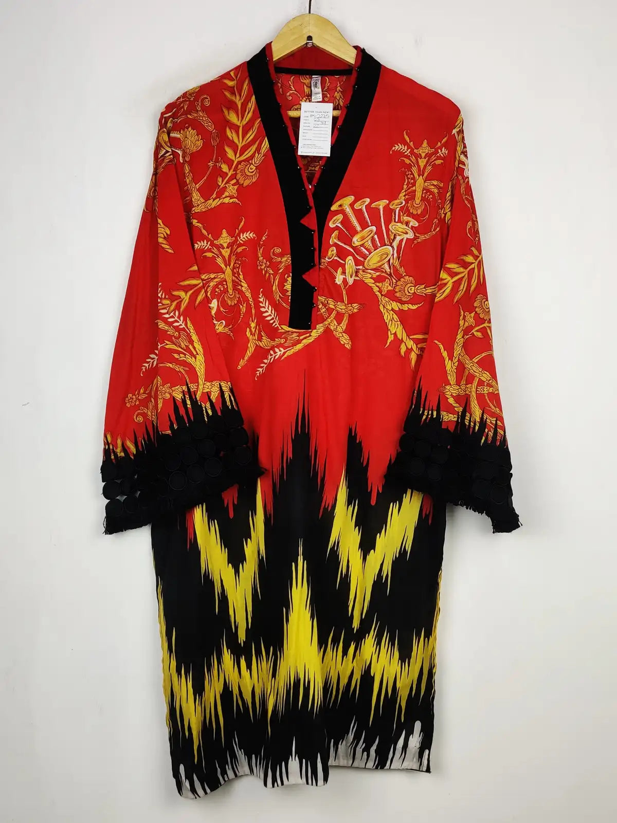 Buy online pre-used pre-loved 100% authentic & Original branded Outfitters (BK-2235) available in Pakistan. Top international brands avilable.