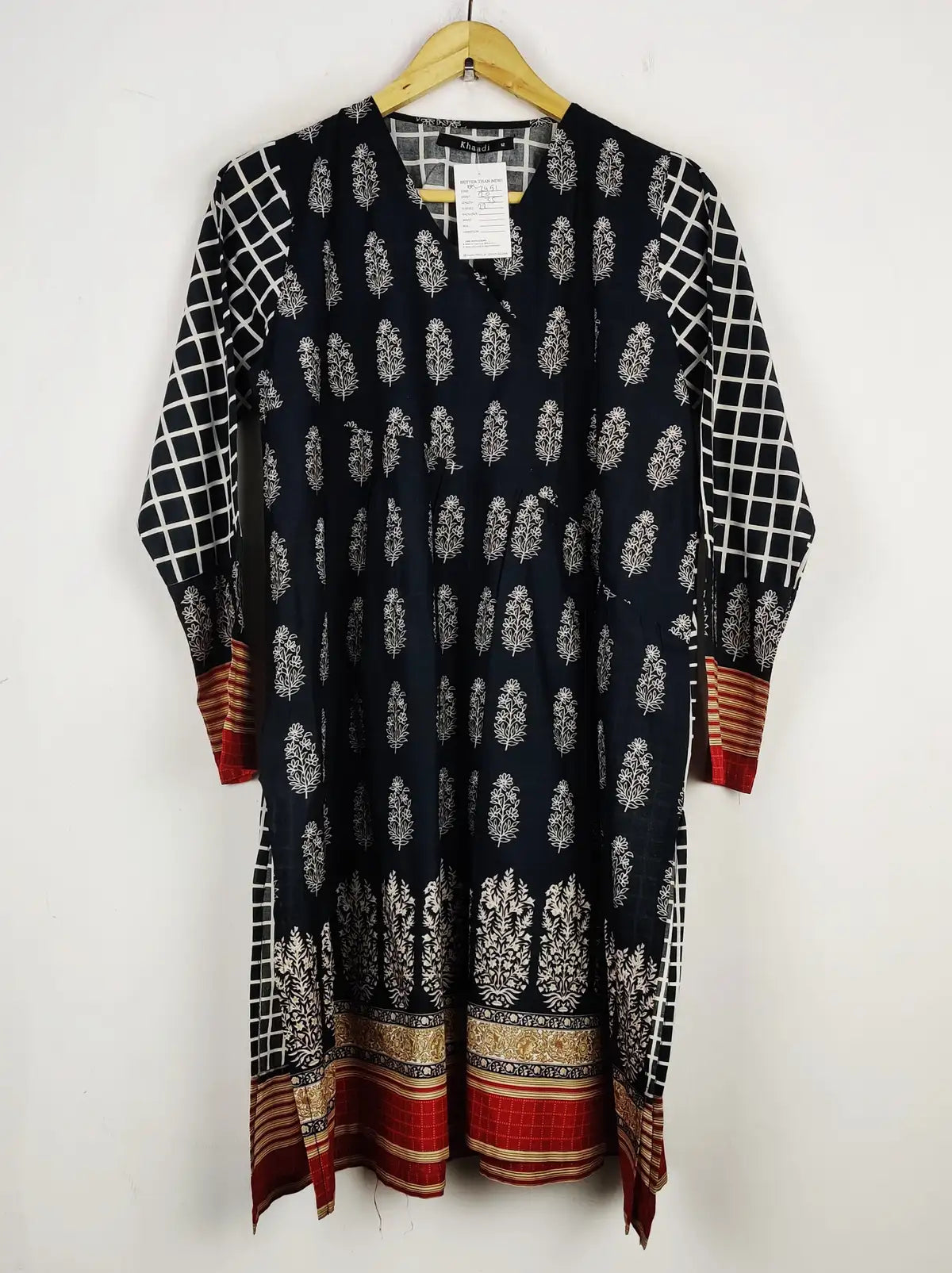 Buy online pre-used pre-loved 100% authentic & Original branded Khaadi (BK-2451) available in Pakistan. Top international brands avilable.