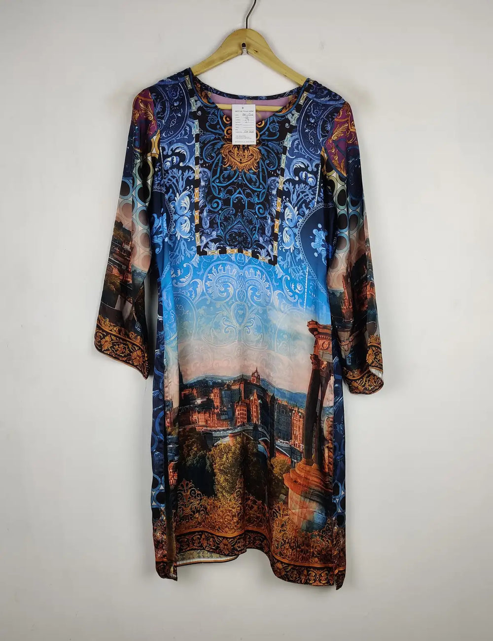 Buy online pre-used pre-loved 100% authentic & Original branded Unknown Brand (BK-2544) available in Pakistan. Top international brands avilable.