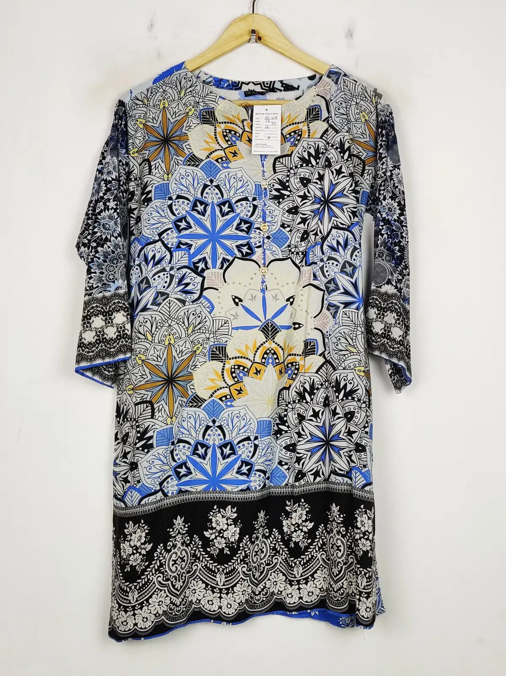 Buy online pre-used pre-loved 100% authentic & Original branded Alkaram (BK-2629) available in Pakistan. Top international brands avilable.