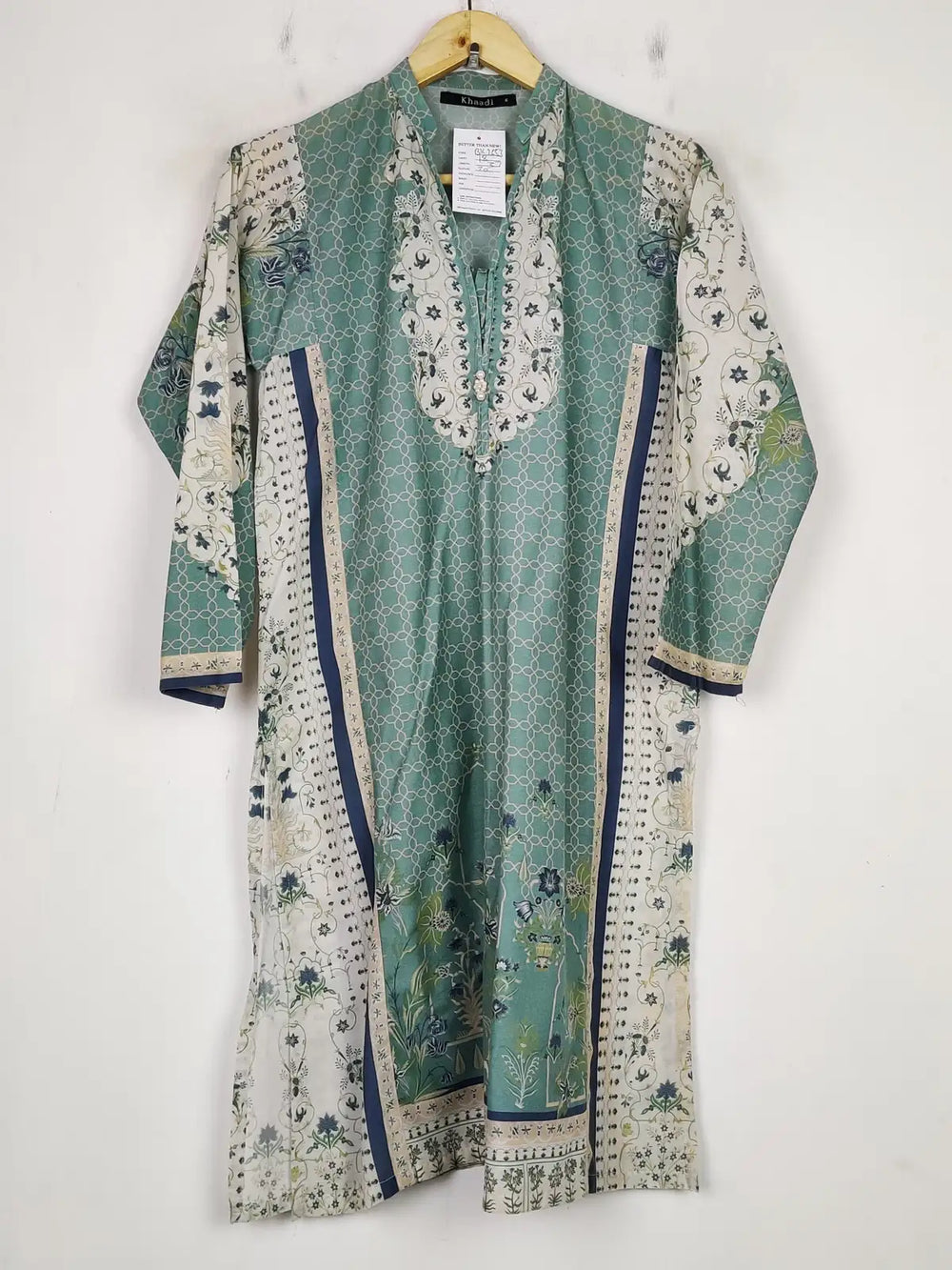 Buy online pre-used pre-loved 100% authentic & Original branded Khaadi (BK-2653) available in Pakistan. Top international brands avilable.