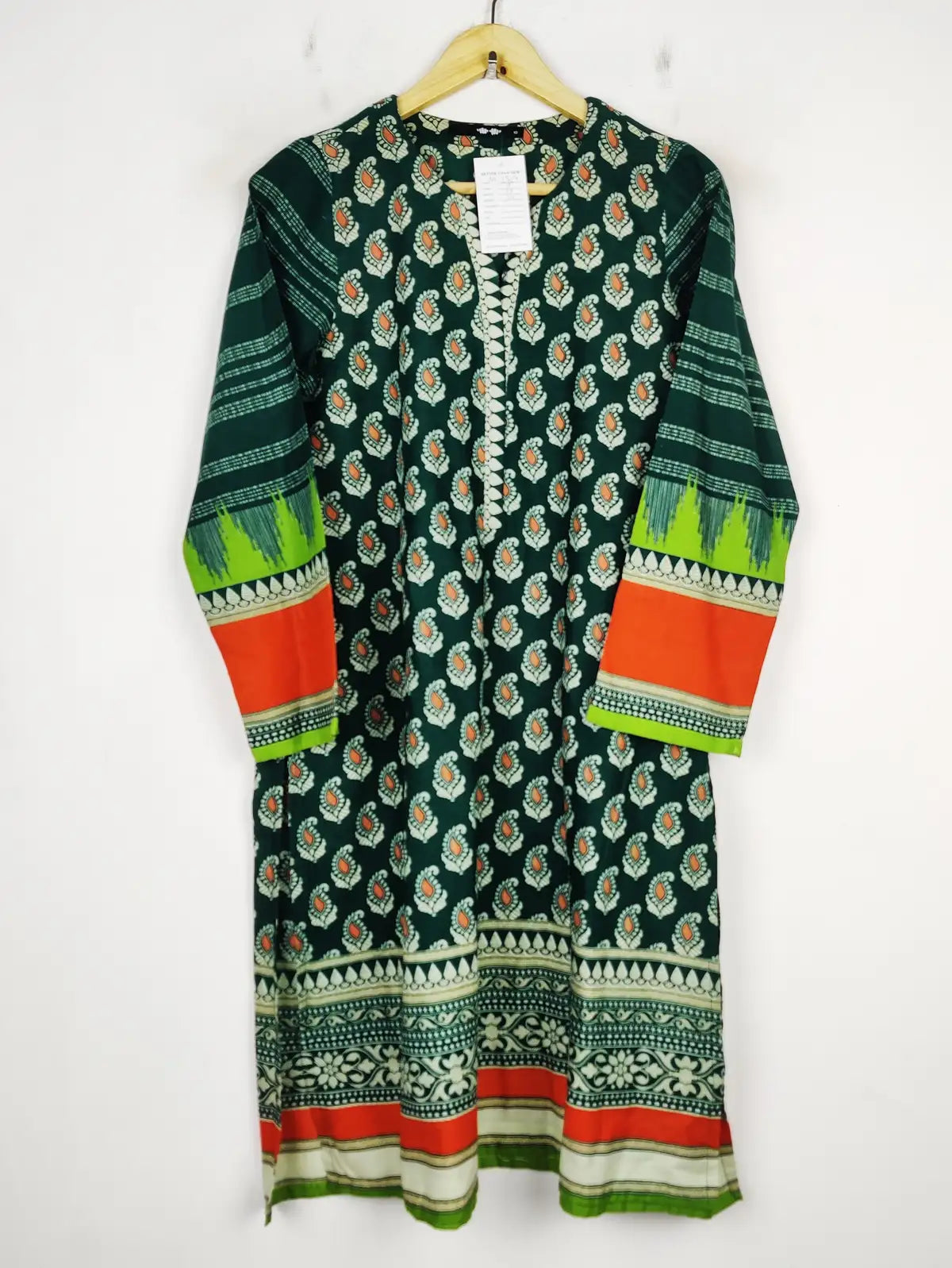 Buy online pre-used pre-loved 100% authentic & Original branded Khaadi (BK-2709) available in Pakistan. Top international brands avilable.