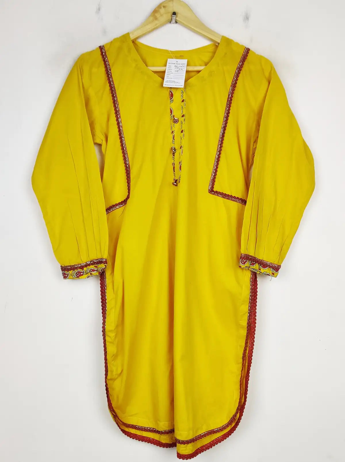 Buy online pre-used pre-loved 100% authentic & Original branded Unknown Brand (BK-3095) available in Pakistan. Top international brands avilable.