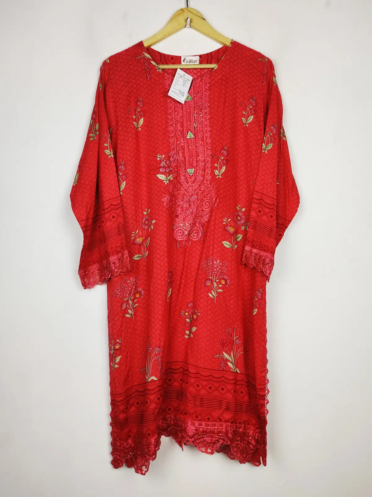 Buy online pre-used pre-loved 100% authentic & Original branded Gulkari (BK-3421) available in Pakistan. Top international brands avilable.