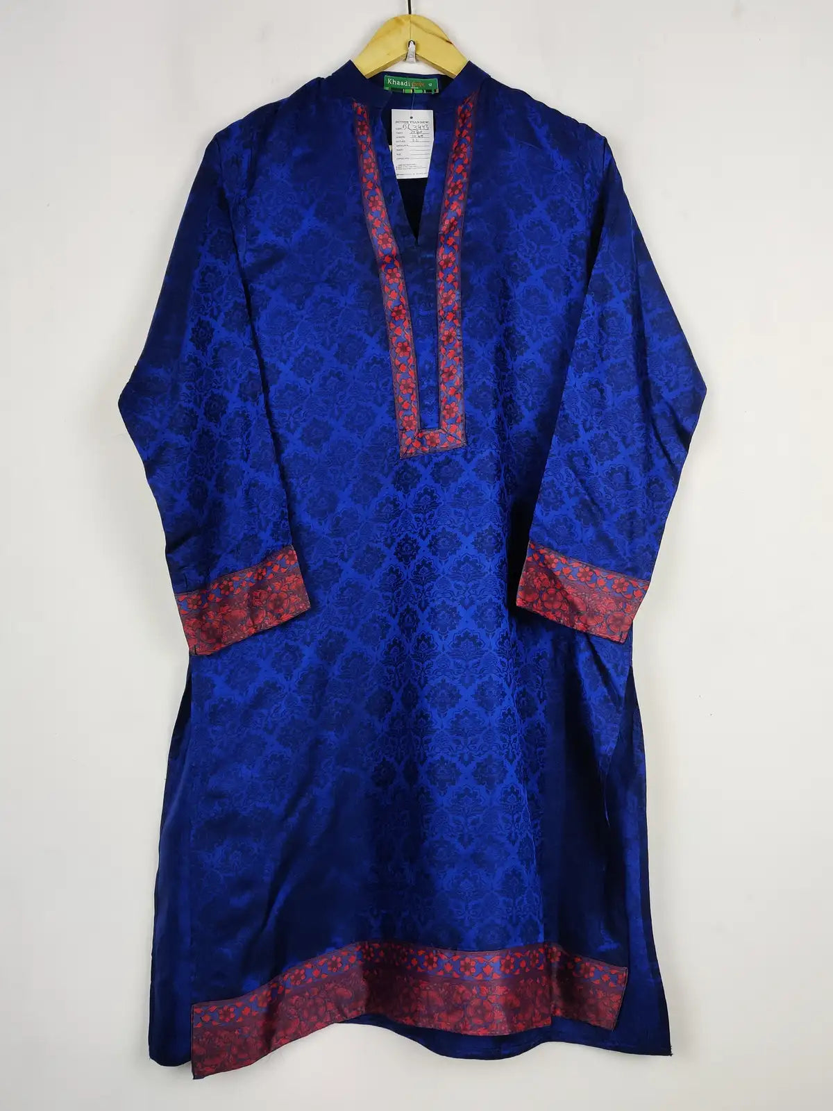 Buy online pre-used pre-loved 100% authentic & Original branded Khaadi (BK-3443) available in Pakistan. Top international brands avilable.