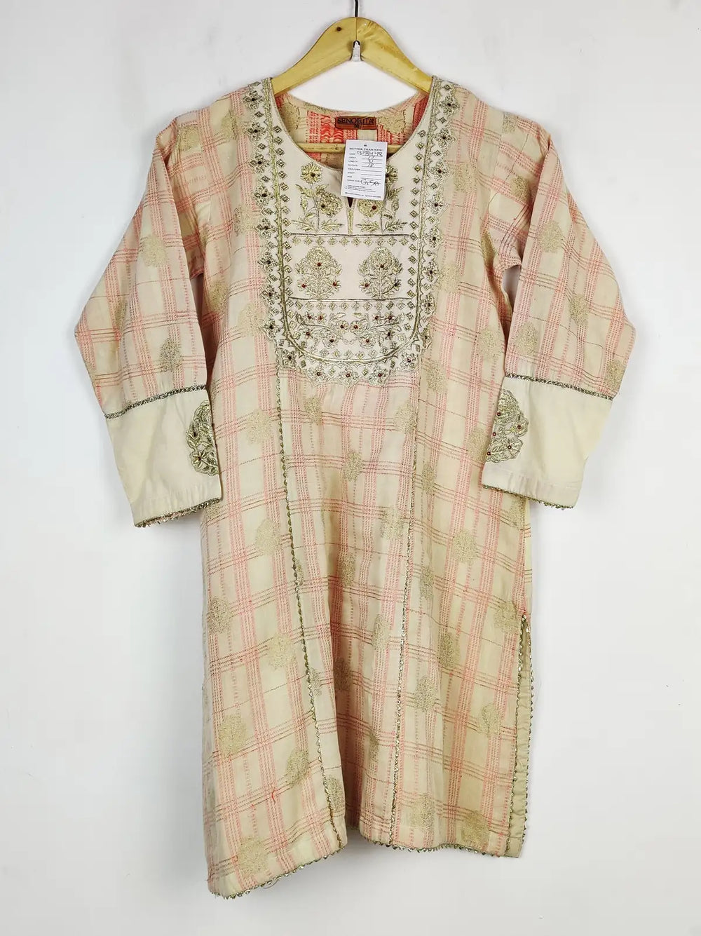 Buy online pre-used pre-loved 100% authentic & Original branded Senorita (BK-3448) available in Pakistan. Top international brands avilable.