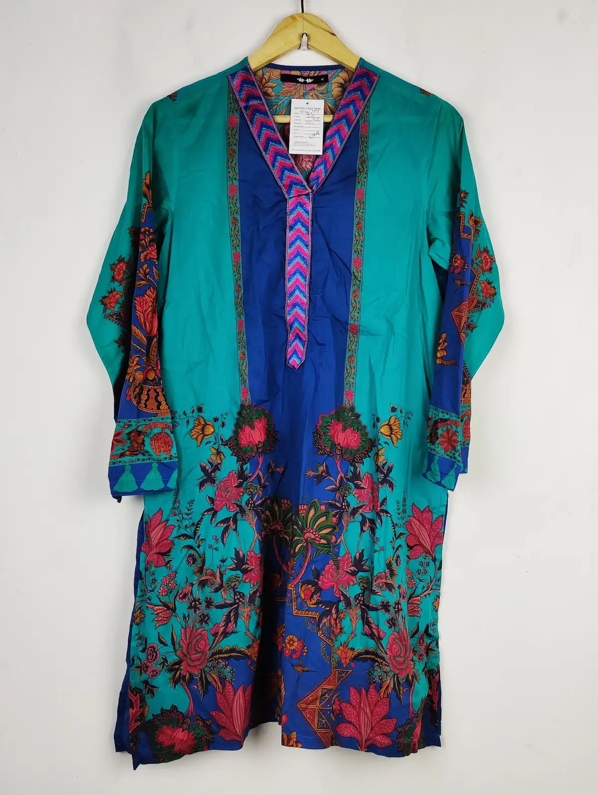 Buy online pre-used pre-loved 100% authentic & Original branded Khaadi (BK-3477) available in Pakistan. Top international brands avilable.