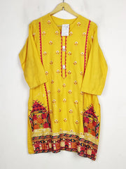 Buy online pre-used pre-loved 100% authentic & Original branded Unknown Brand (BK-3746) available in Pakistan. Top international brands avilable.