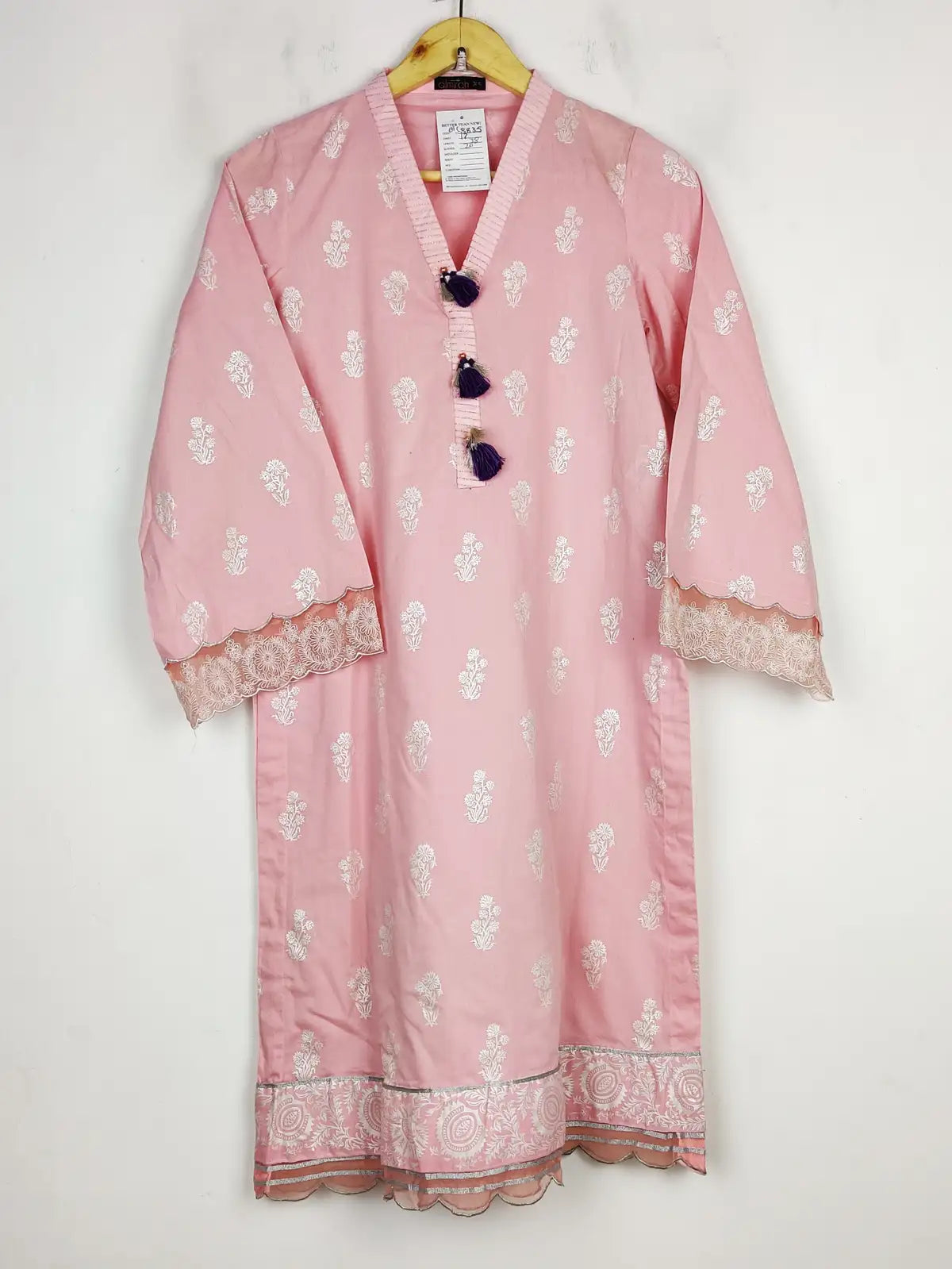 Buy online pre-used pre-loved 100% authentic & Original branded Almirah (BK-3835) available in Pakistan. Top international brands avilable.