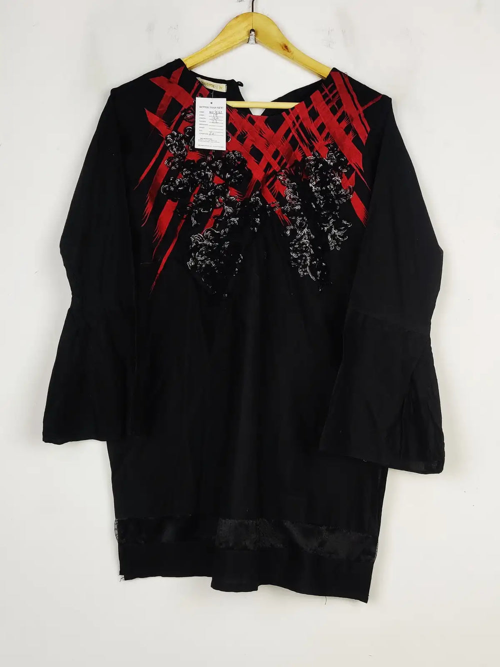Buy online pre-used pre-loved 100% authentic & Original branded Sequence (BK-4163) available in Pakistan. Top international brands avilable.