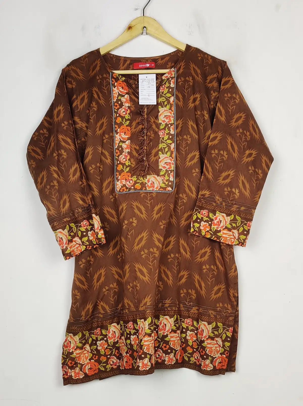 Buy online pre-used pre-loved 100% authentic & Original branded Zeeny (BK-4278) available in Pakistan. Top international brands avilable.