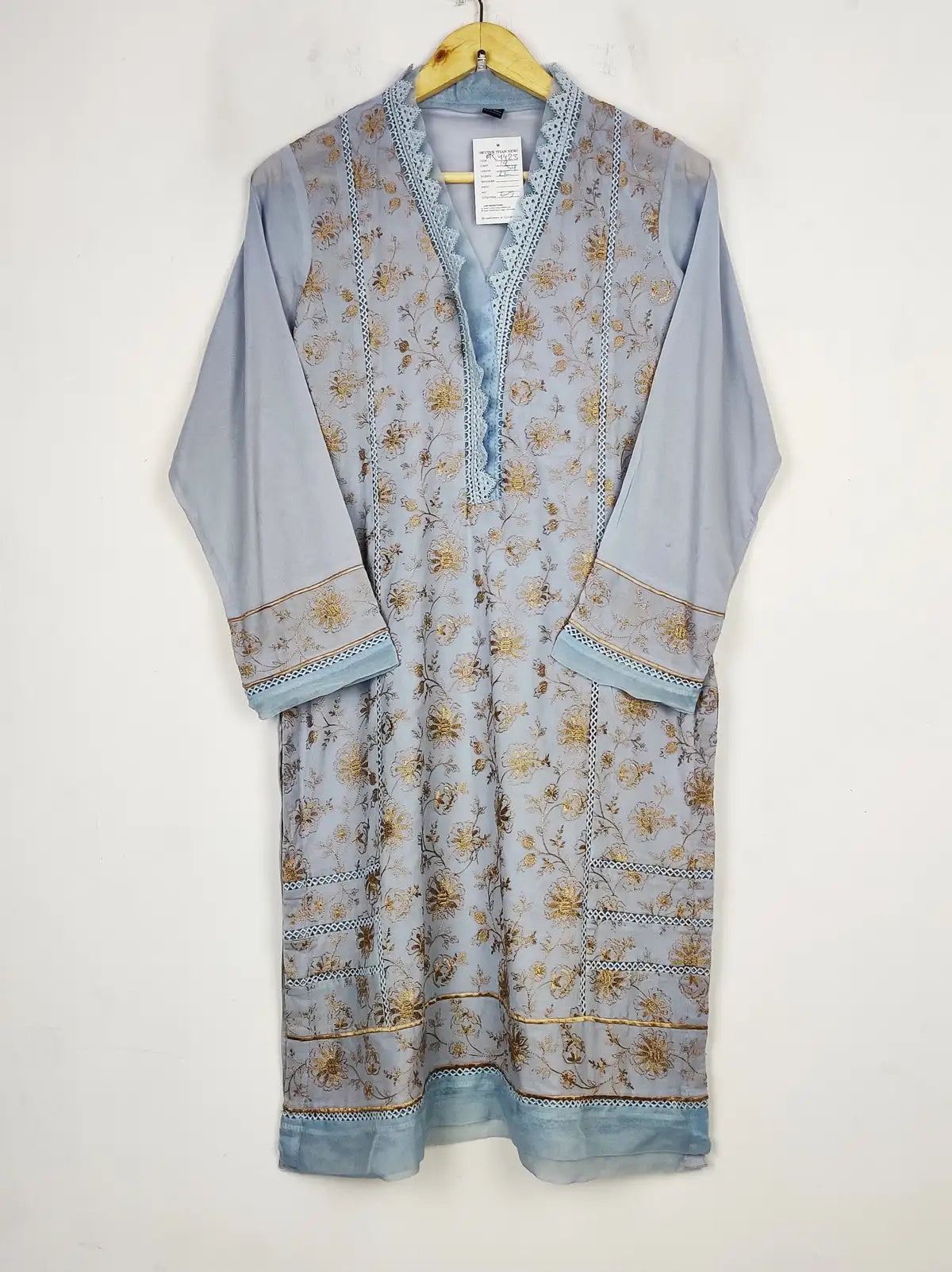 Buy online pre-used pre-loved 100% authentic & Original branded Unknown Brand (BK-4423) available in Pakistan. Top international brands avilable.