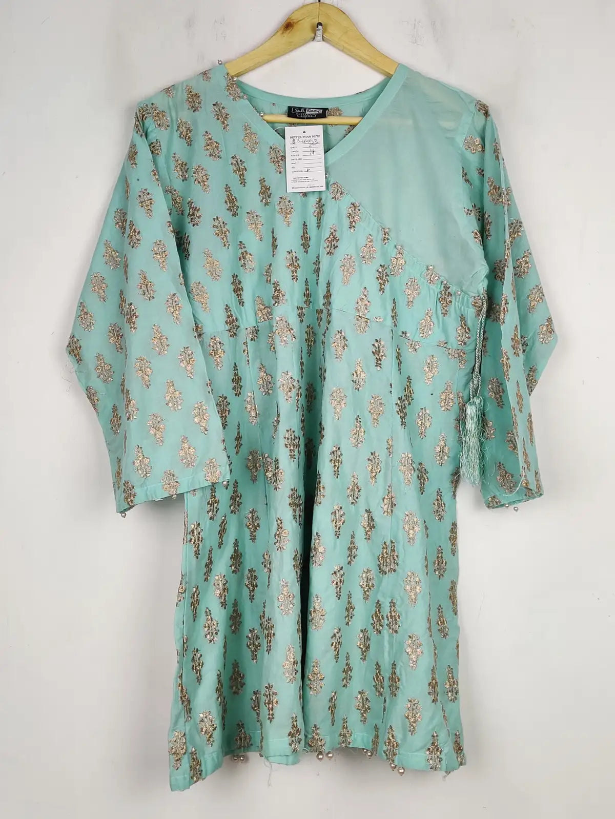 Buy online pre-used pre-loved 100% authentic & Original branded Sul Rang (BK-4453) available in Pakistan. Top international brands avilable.