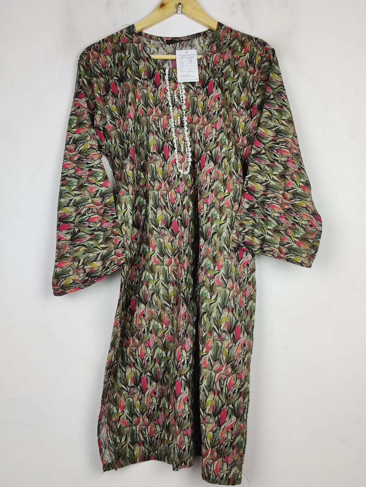 Buy online pre-used pre-loved 100% authentic & Original branded Az Collection (BK-4466) available in Pakistan. Top international brands avilable.