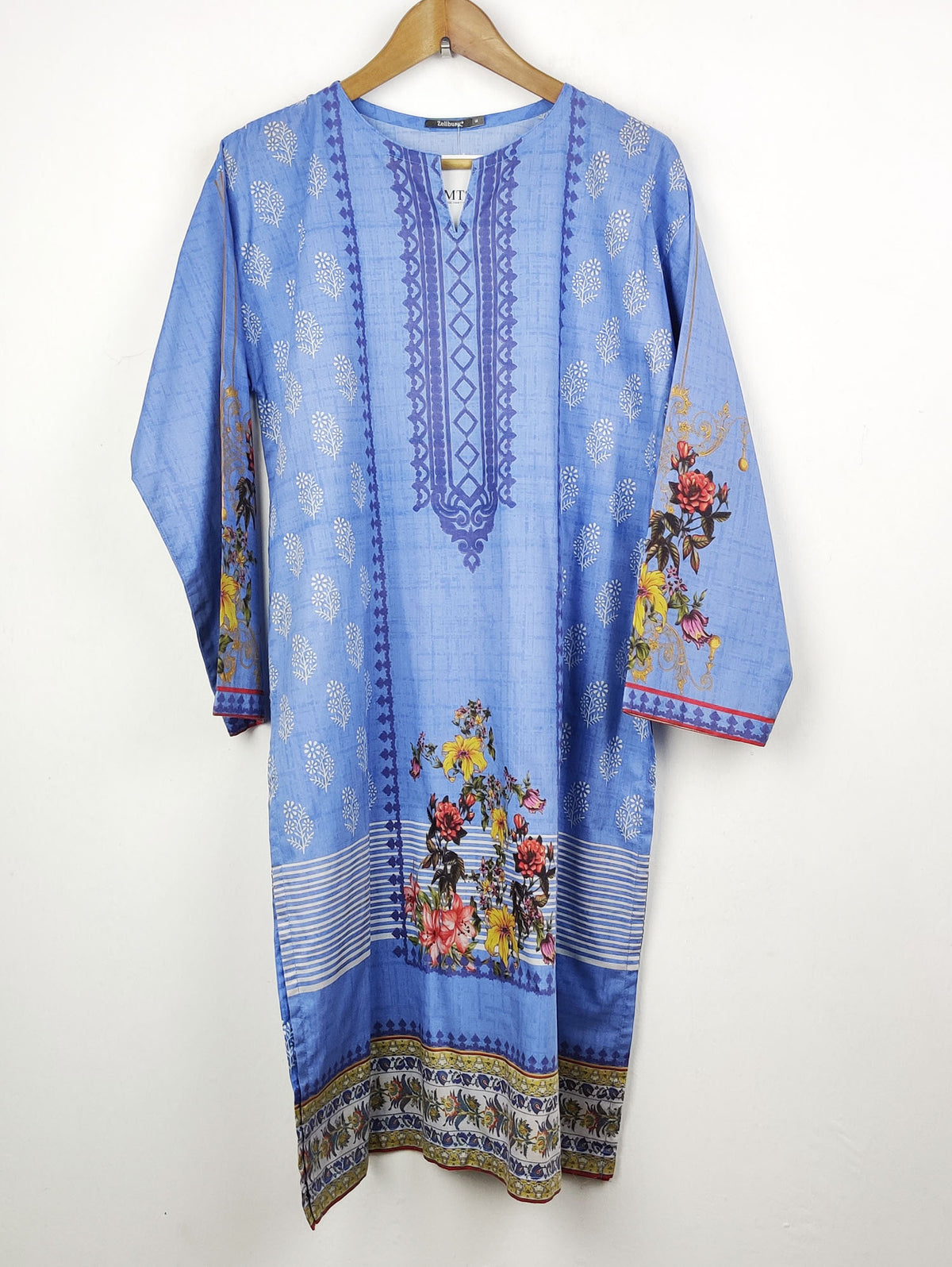 Buy online pre-used pre-loved 100% authentic & Original branded Zellbury (BK-469) available in Pakistan. Top international brands avilable.
